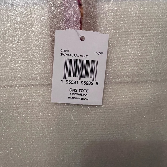 ❌SOLD❌ COACH Canvas Tote Large NWT EXCELLENT CONDITION - Picture 10 of 11